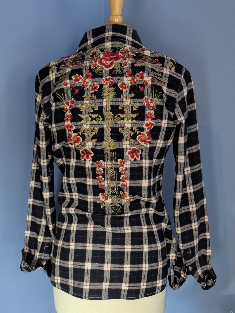 Grace In LA Blue Plaid Button-Down FlannelShirt with Red Floral Embroidery